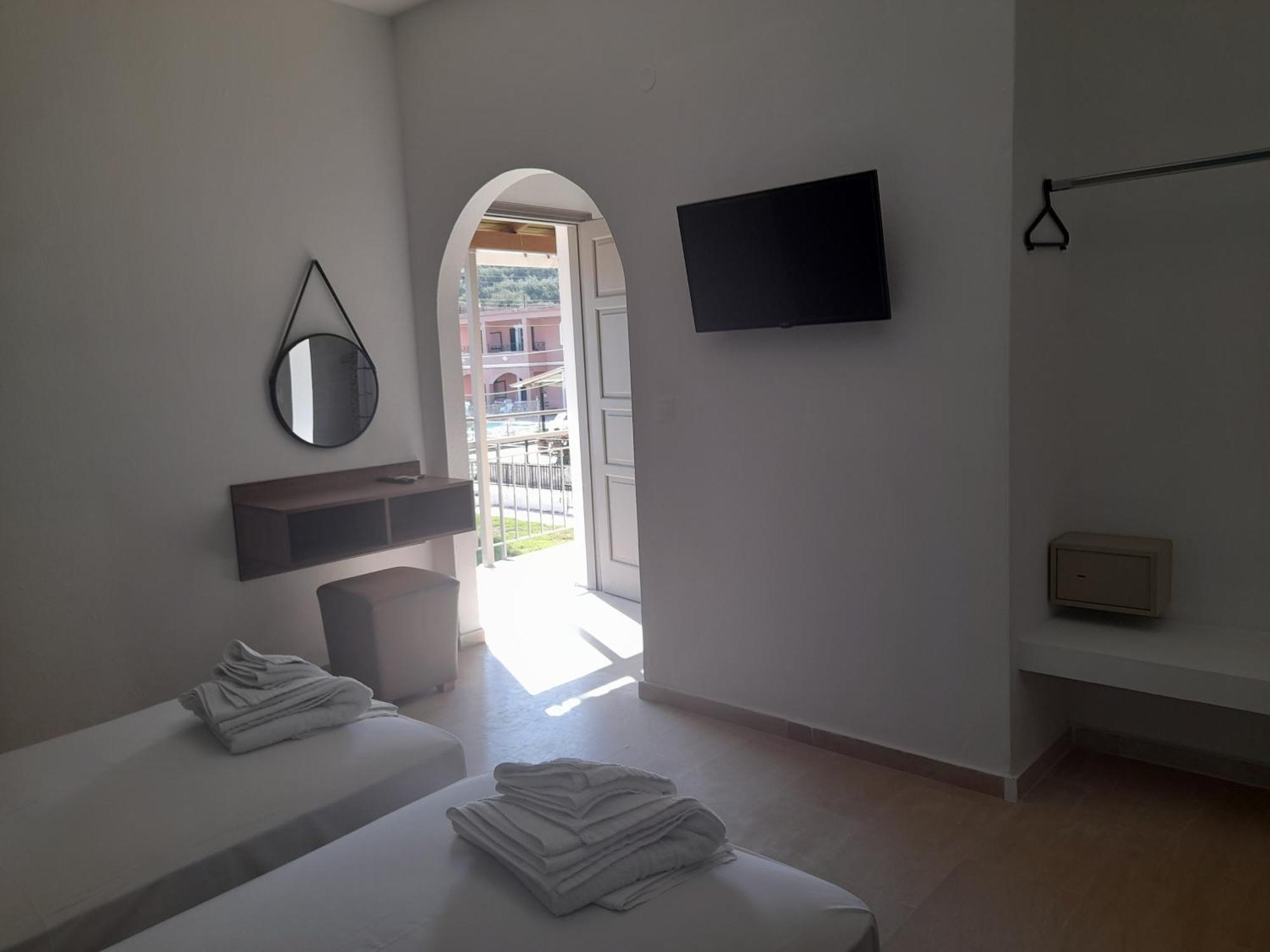 Euphoria Complexb Apartment Kávos Екстериор снимка
